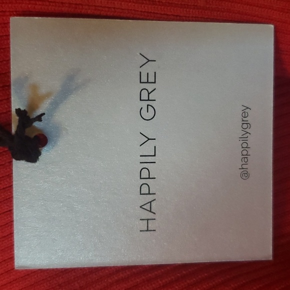 Red Crop-Top Sweater - Picture 4 of 6